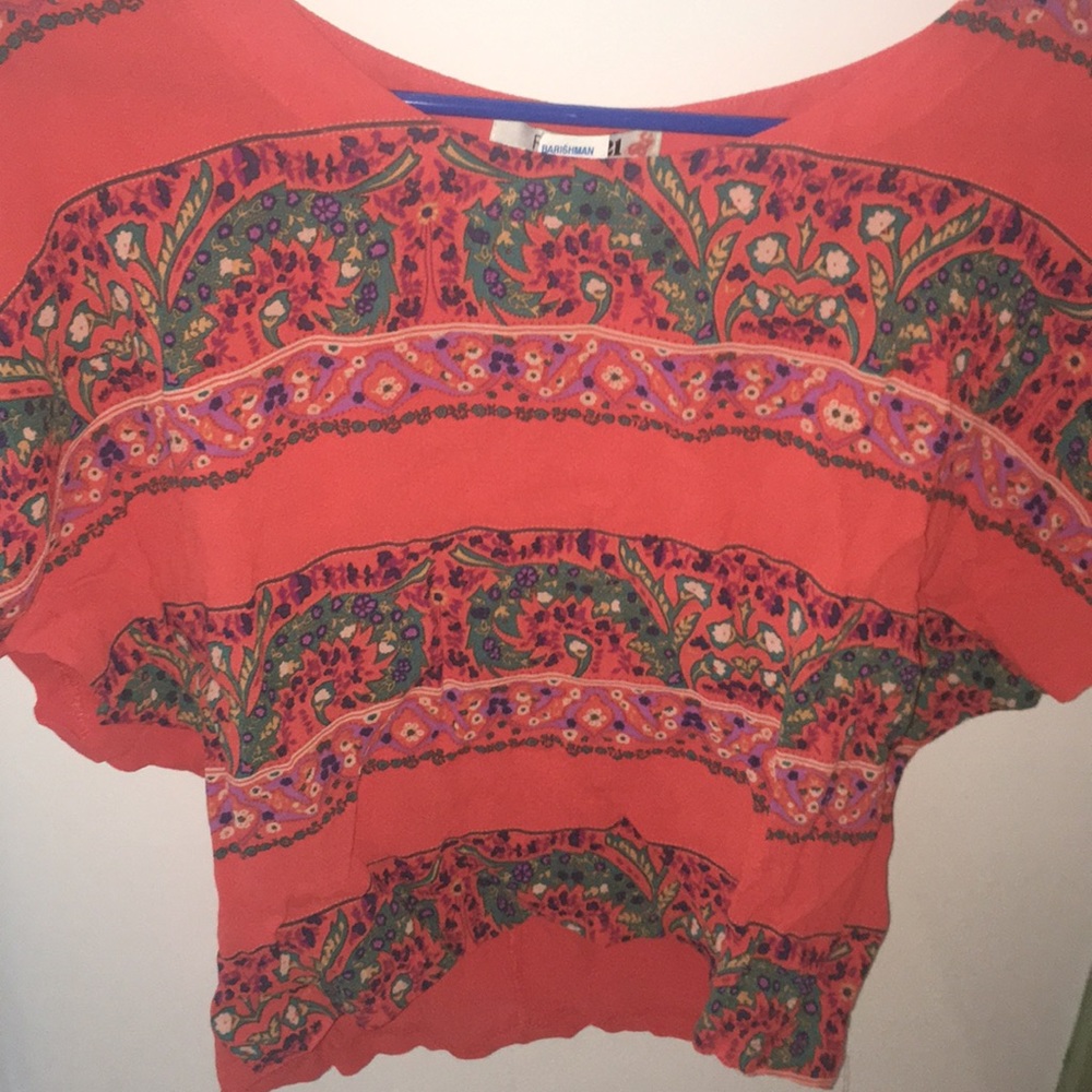Tribal top